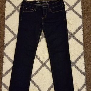 AE Low rise dark jeans